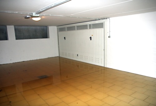 Inondation des garages d'une maison.